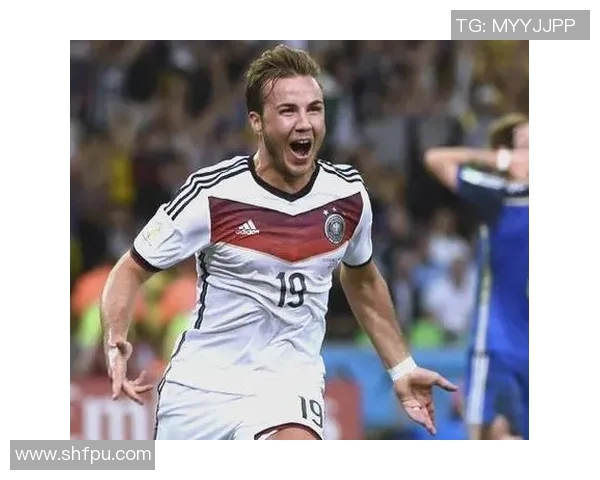 南美足球明星风采展现：激情与荣耀的完美结合图文分享